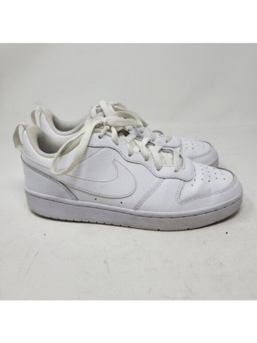 Nike | Court Borough Low 2 Big Kids Sneaker Shoe White - Picture 12 of 14